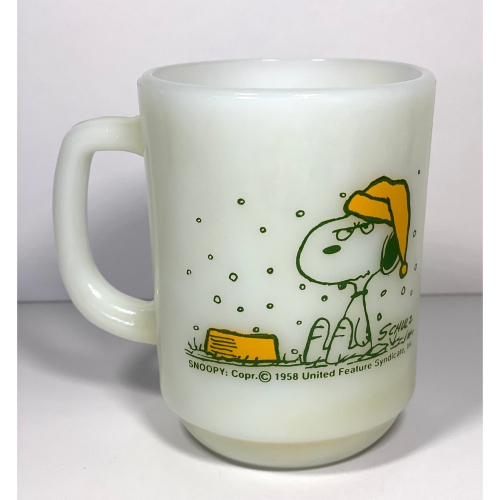 VINTAGE Fire King SNOOPY Mug Coffee Cup Anchor Hocking Peanuts
